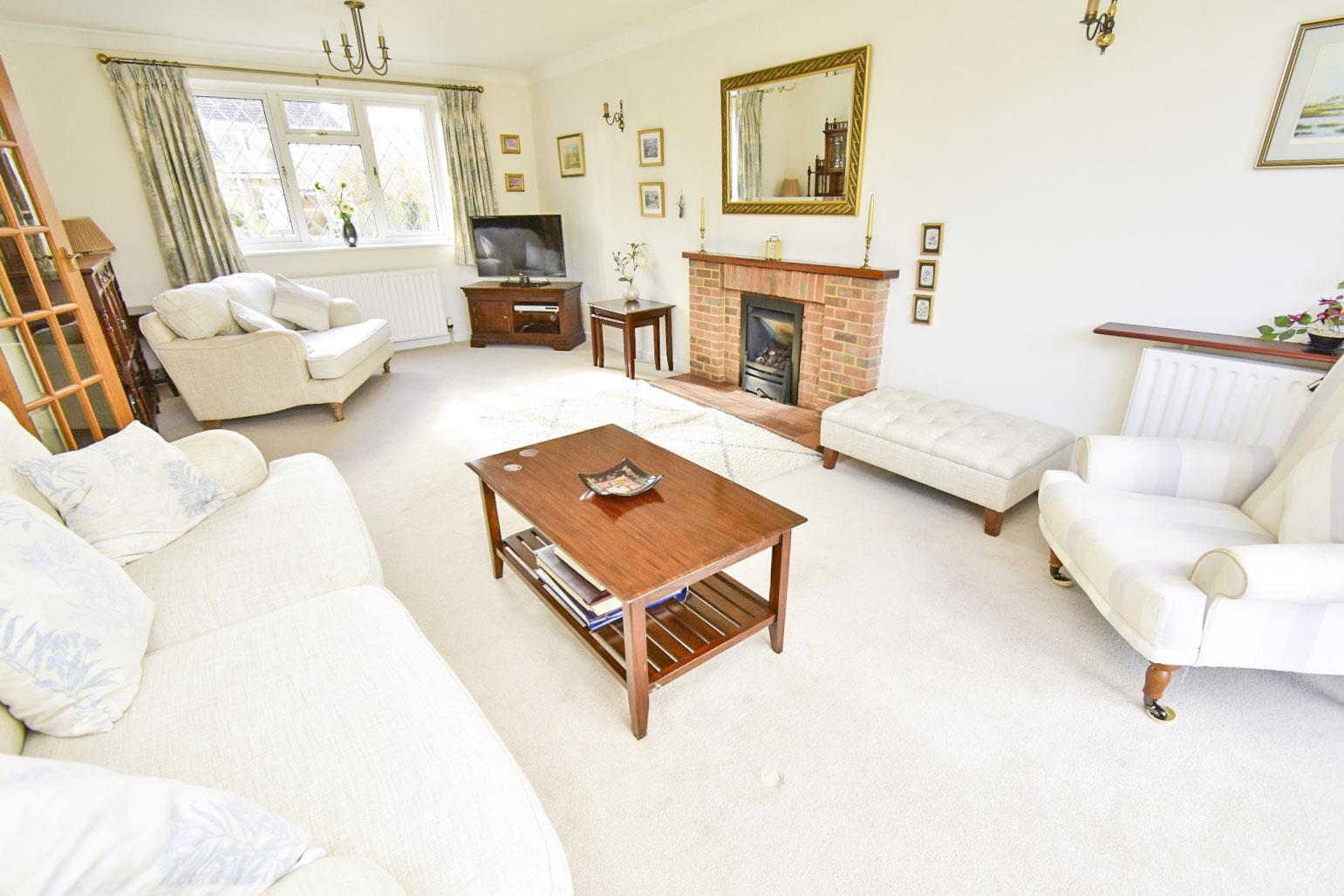 A SITTING ROOM 2.JPG